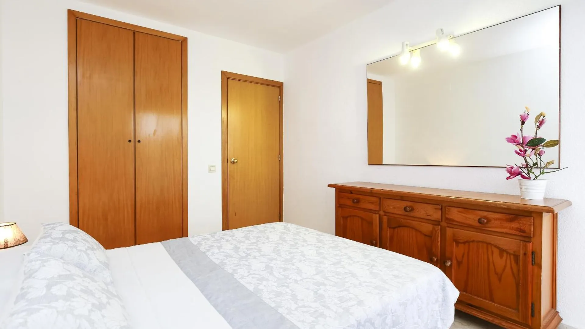 Aquamarina A Homestay By Turismar La Pineda 0*,