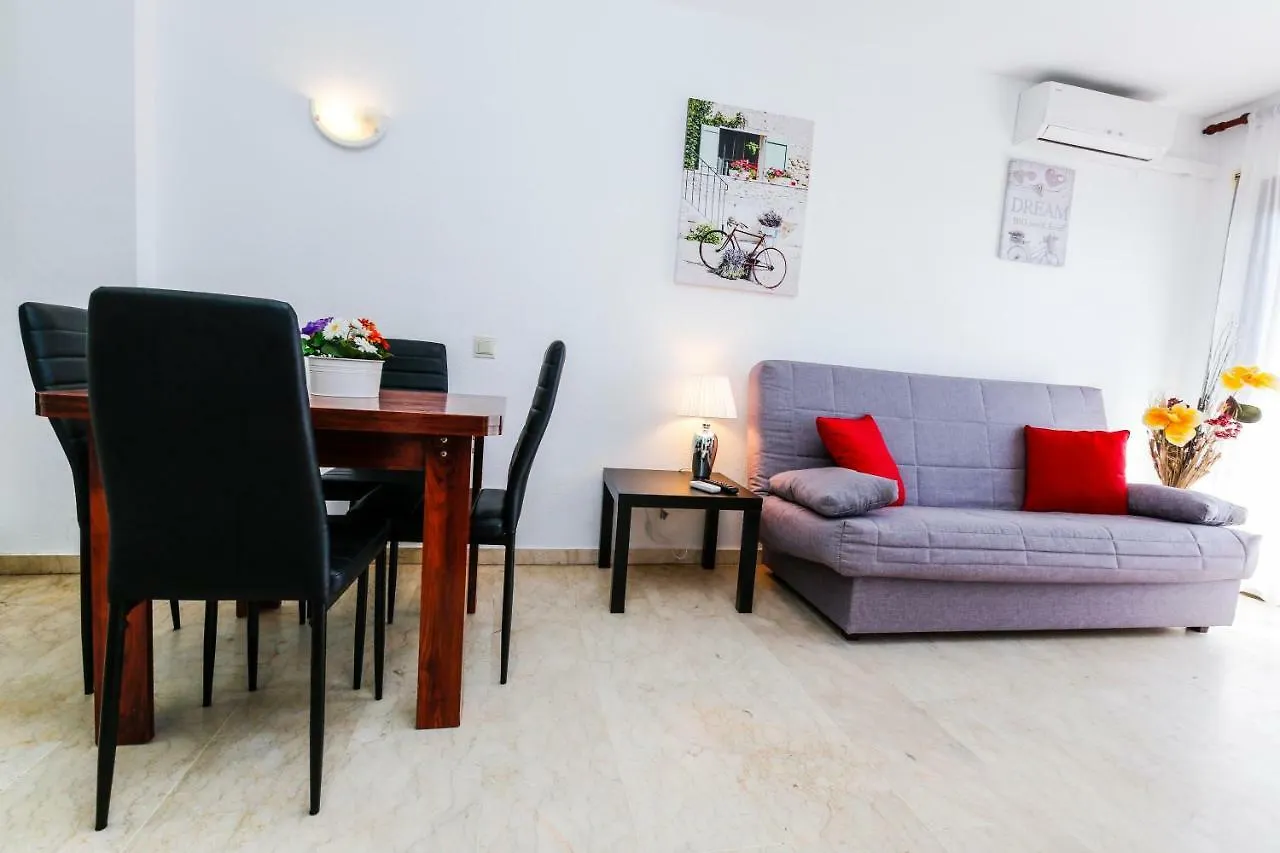 Apartment Aquamarina A Homestay By Turismar La Pineda